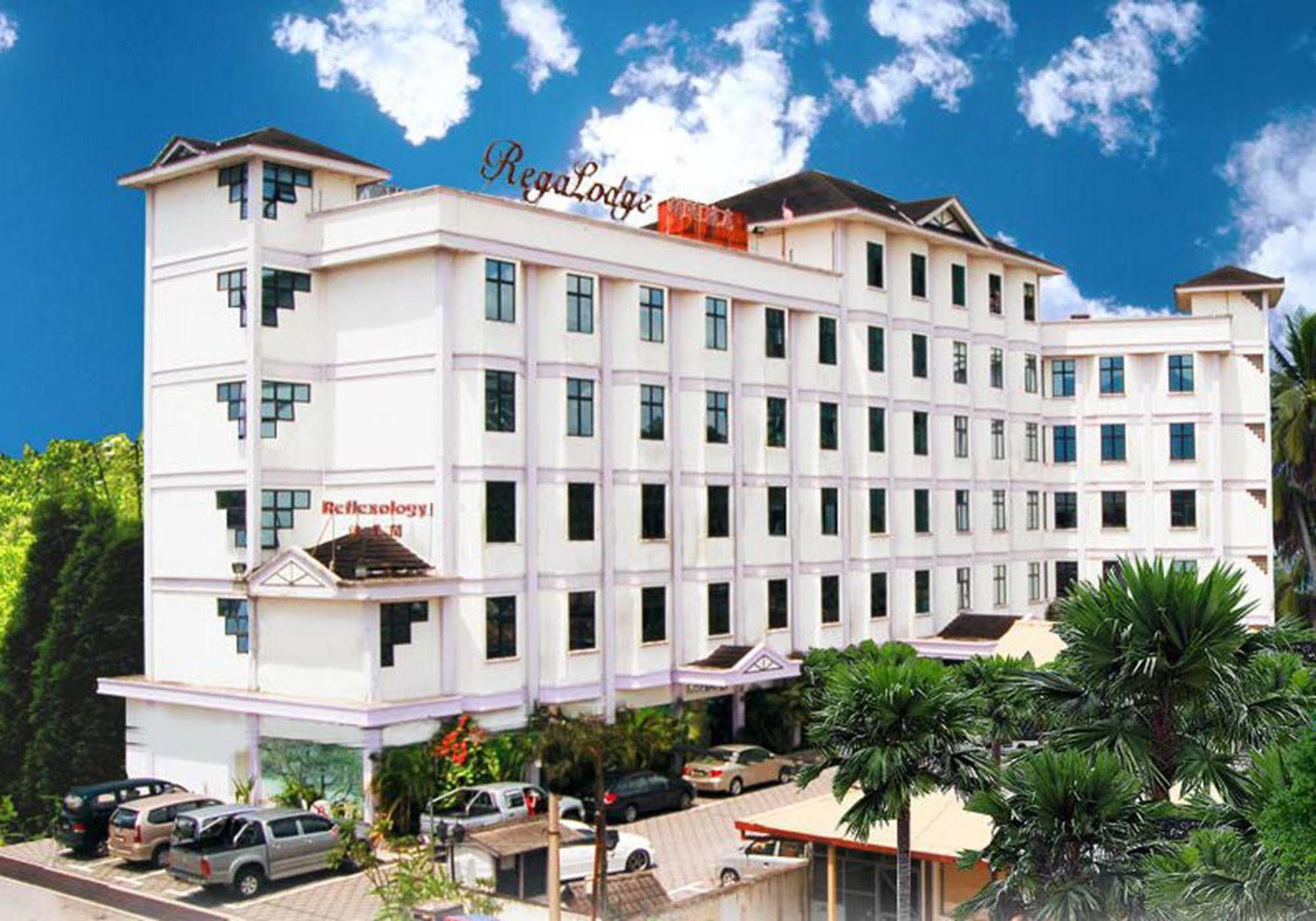 Regalodge Hotel & Spa Ипох Экстерьер фото