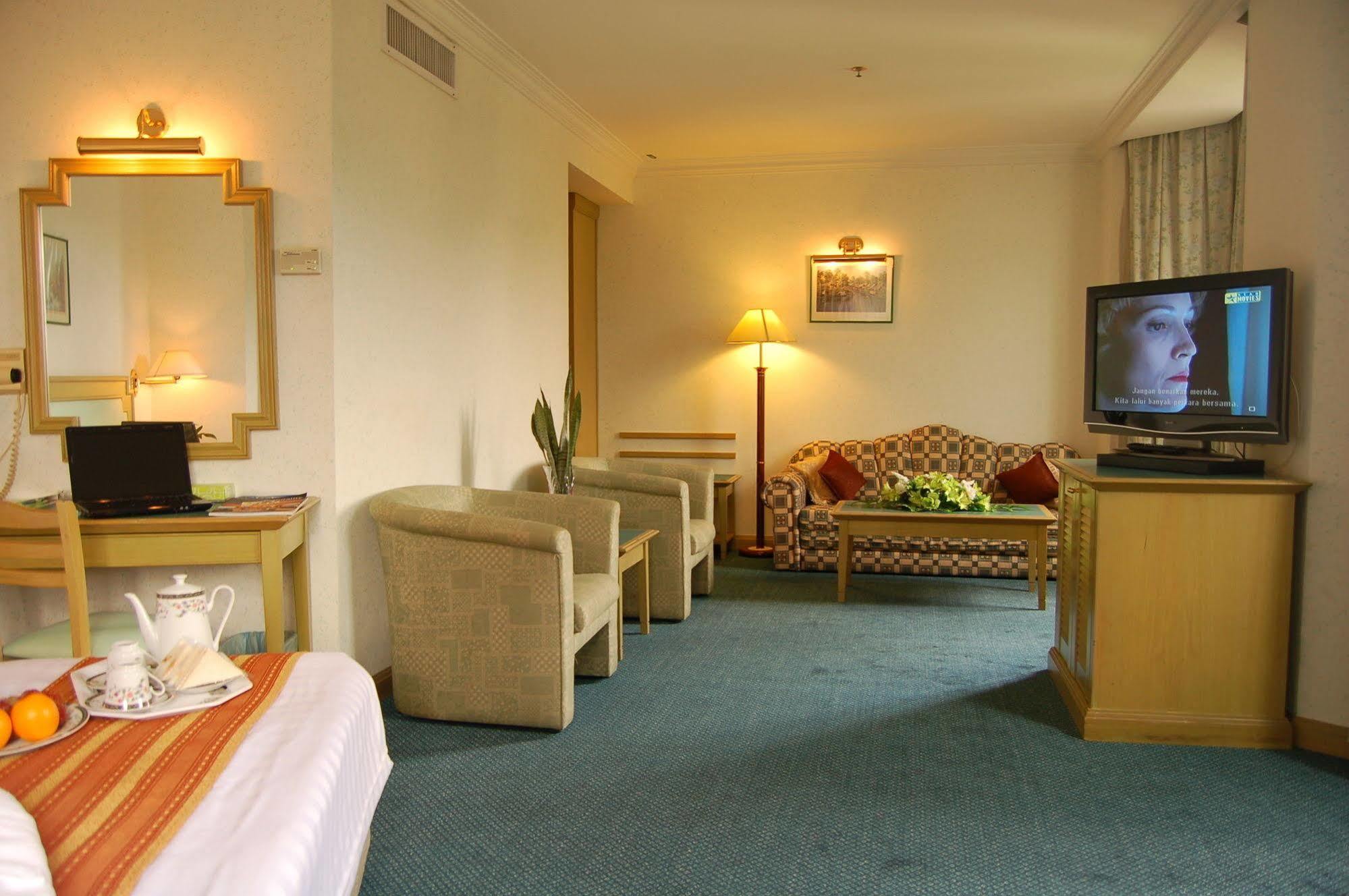 Regalodge Hotel & Spa Ипох Экстерьер фото
